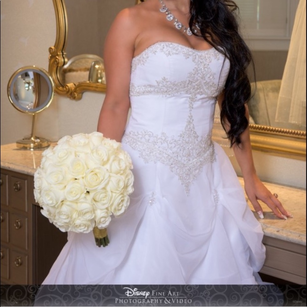 Swarovski Crystal Wedding Dress Private Label by G - Picture 11 of 12